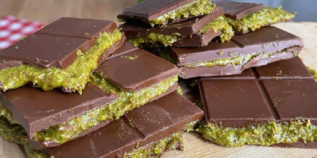 2025’in en popüler tarifleri açıklandı: Tavuk güveç, Dubai çikolatası, yumurta lokmaları 10